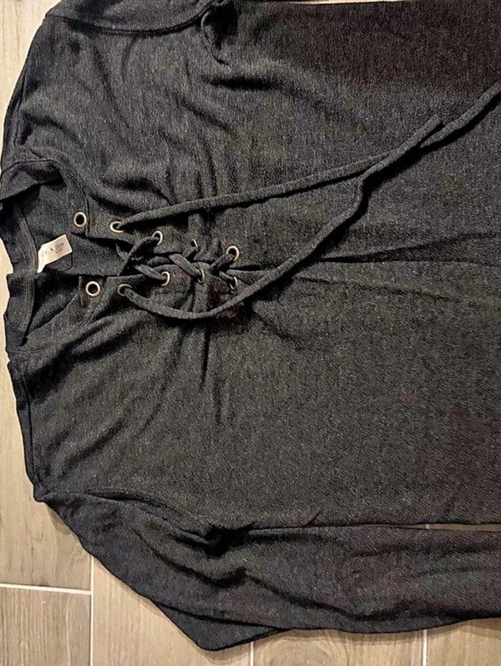 Ollie & Chloe by Jolie Black Lace-Up Long Sleeve Top